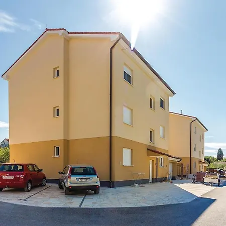 Three-bedroom In Apartman *